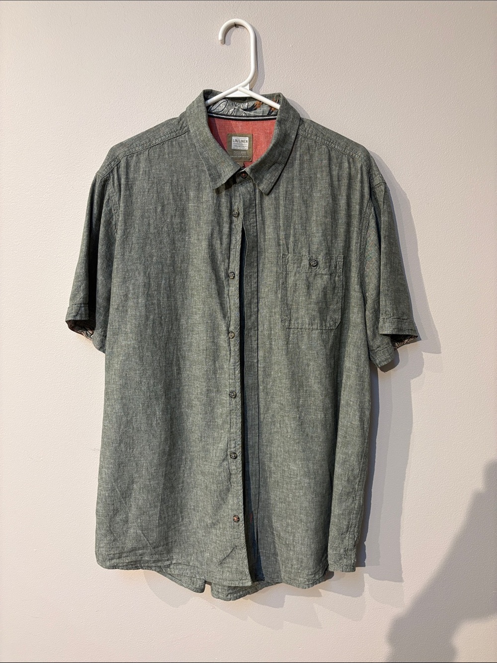 Point Zero Short-Sleeve Button-Up Linen Shirt in Olive Green